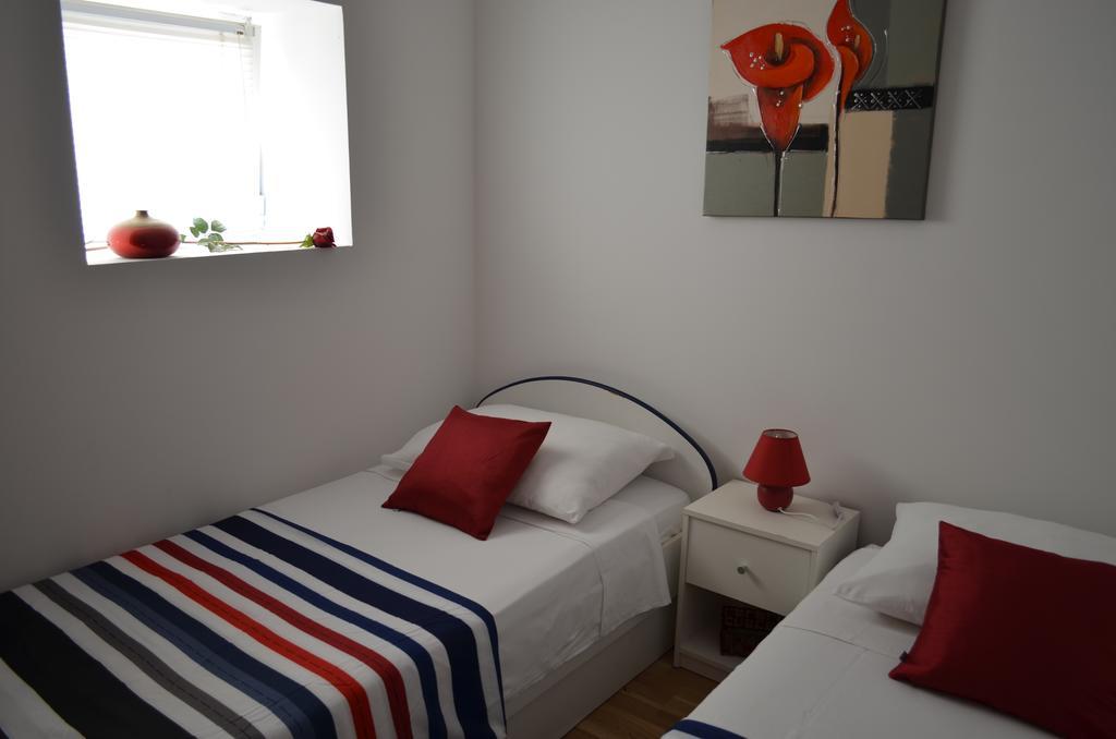Apartment Luka Arbanasi Zara Esterno foto